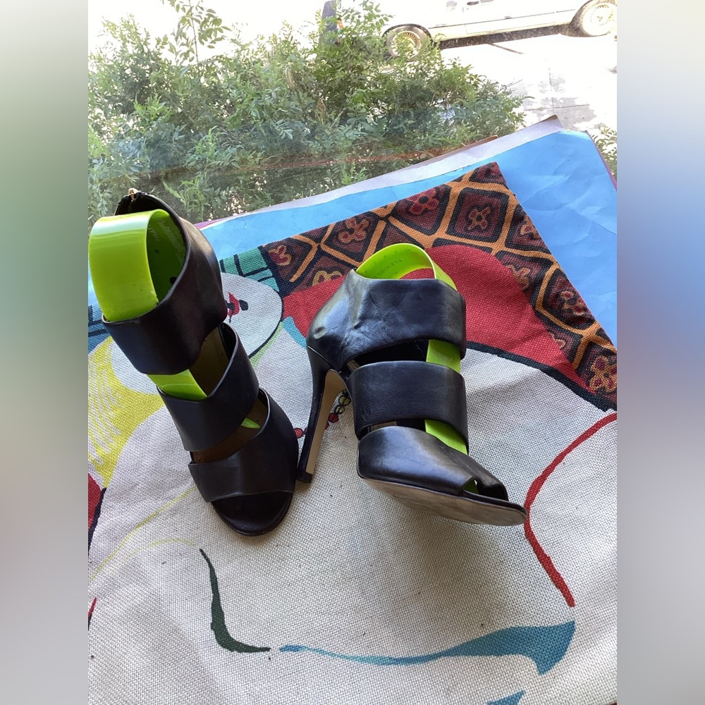Ava & Aiden leather heels